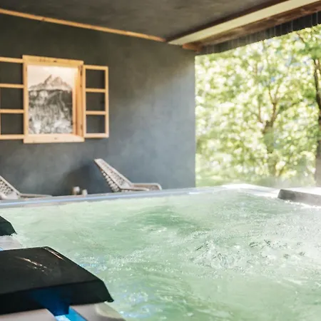 Aparthotel Les Dolomites Mountain