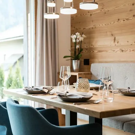 Les Dolomites Mountain Aparthotel 4*