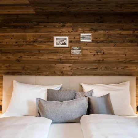 Les Dolomites Mountain Aparthotel San Martino in Badia