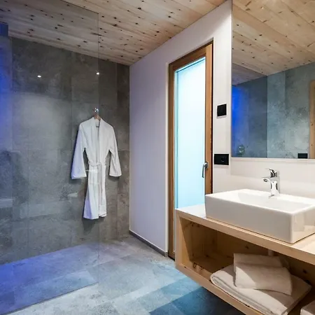 Les Dolomites Mountain 4*