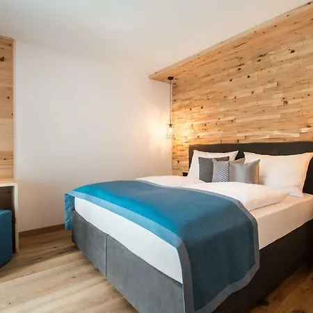 Les Dolomites Mountain Aparthotel San Martino in Badia