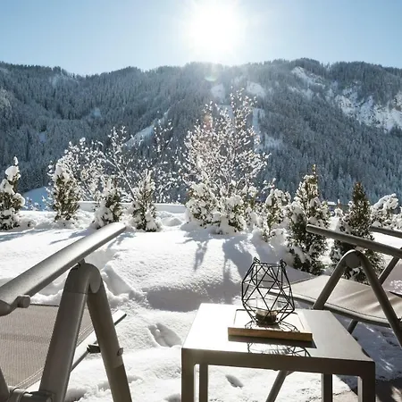 Les Dolomites Mountain Aparthotel